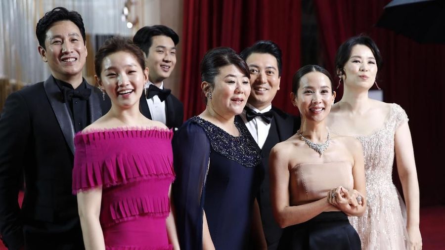 The cast of 