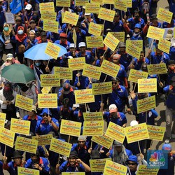 UU Baru Ada Uang 'Pemanis', 5 Kali Gaji Maksimal Rp 100 Juta