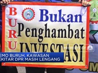 Buruh Demo di Gedung DPR Tolak RUU Omnibus Law Cilaka