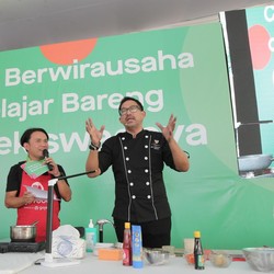Ikut Gojek Swadaya, Penghasilan Istri Driver Tambah Rp 4 Juta