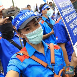 Pesangon Mau Disunat, Buruh-Pengusaha Kompak Tutup Mulut