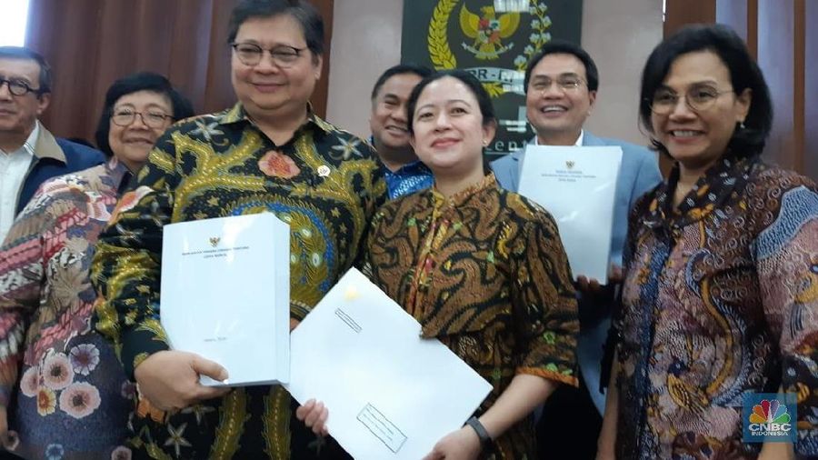 Omnibus law sudah resmi diserahkan pemerintah ke DPR.