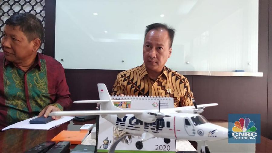 Pengusaha diharapkan bernegosiasi dengan buruh atau utang ke bank untuk bayar THR.