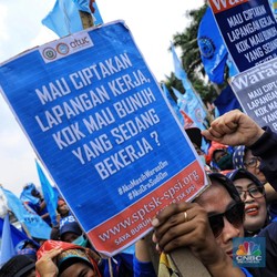 Tak Perlu Kena PHK, Buruh Bisa Dapat Uang Bonus 5 Kali Gaji