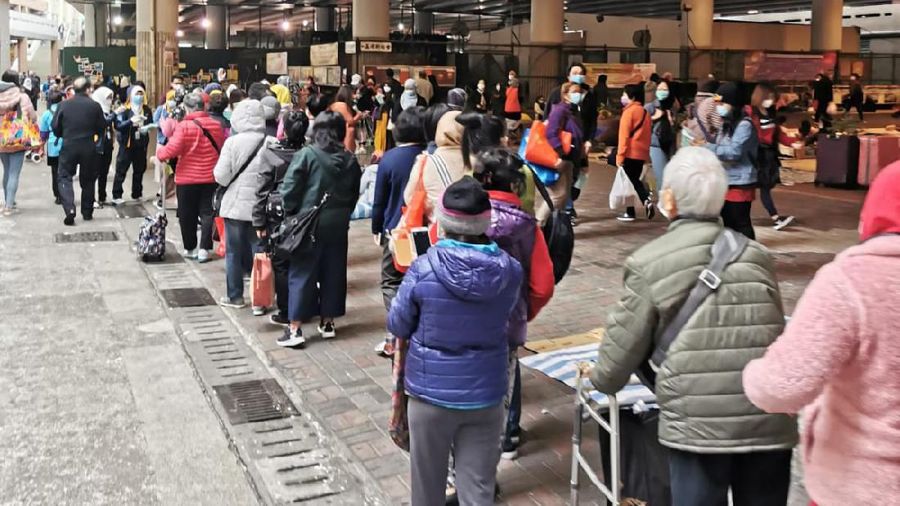 Bank Mandiri Bersama Pekerja Migran Indonesia Bagikan Masker di Hong Kong Aksi ini bertujuan untuk mendukung upaya pencegahan virus Corona.