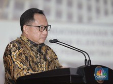 Titah Tito Karnavian: Vaksinasi Bukan Obat Covid-19!
