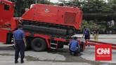 Dinas Penanggulangan Kebakaran dan Penyelamatan (PKP) DKI Jakarta menunjukan robot pemadam Pengurai Material Kebakaran DOK-IND MVF-5 U3 di Jakarta, Kamis, 13 Februari 2020. (CNN Indonesia/Adhi Wicaksono)