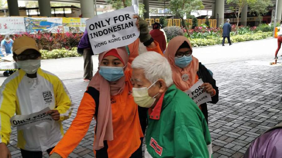 Bank Mandiri Bersama Pekerja Migran Indonesia Bagikan Masker di Hong Kong Aksi ini bertujuan untuk mendukung upaya pencegahan virus Corona.