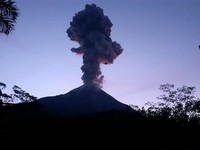 Hati-Hati! BNPB: La Nina Bakal Bikin Banjir Lahar di Merapi