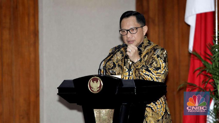 Menteri Dalam Negeri Tito Karnavian di acara Perjanjian Kerja Sama Percepatan dan Perluasan Elektronifikasi Transaksi Pemerintah Daerah (ETP). (CNBC Indonesia/Muhammad Sabki)