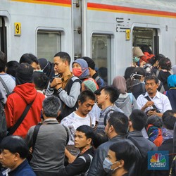 Dihantam Corona, Pendapatan PT KAI Menguap Rp 11 T