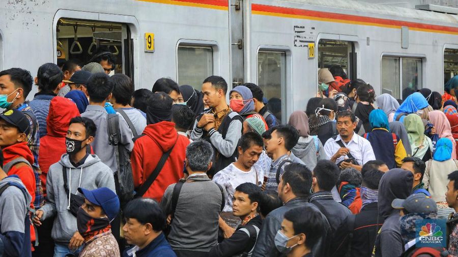 Ada Pergantian Wesel, Kereta KRL akan Alami Rekayasan Perjalanan. (CNBC Indonesia/Andrean Kristianto)
