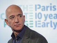 Saham Amazon Melonjak, Kekayaan Jeff Bezos Melesat