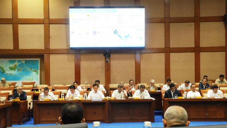 Komisi VII DPR RI menggelar rapat dengar pendapat (RDP) dengan Kepala BPH Migas M. Fanshurullah Asa.