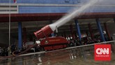 Robot LUF 60 memiliki kemampuan untuk naik dan turun tangga. (CNN Indonesia/Adhi Wicaksono)
