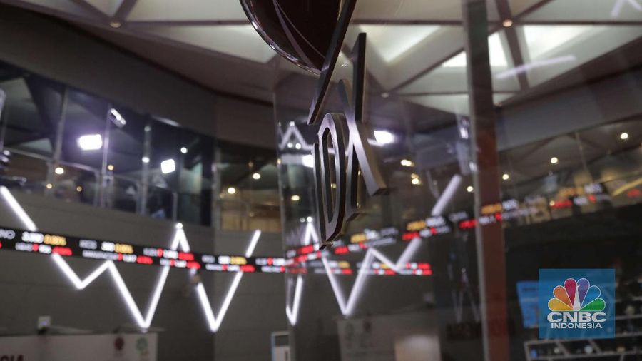 Masih Dihantui Virus Corona, IHSG Merah. (CNBC Indonesia/Muhammad Sabki)