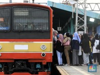 Usul Anies Dkk Ditolak, KRL Tetap Beroperasi Sesuai PSBB