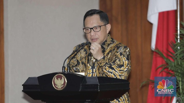 Menteri Dalam Negeri Tito Karnavian di acara Perjanjian Kerja Sama Percepatan dan Perluasan Elektronifikasi Transaksi Pemerintah Daerah (ETP). (CNBC Indonesia/Muhammad Sabki)