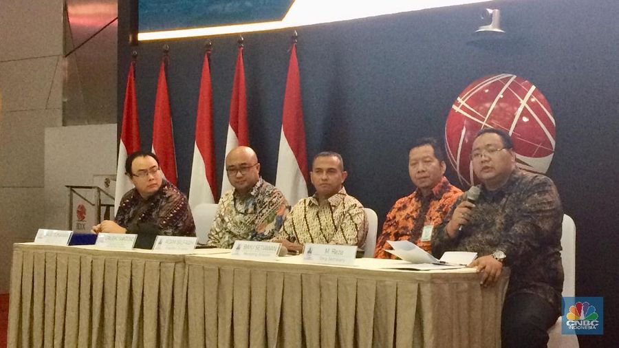 Perseroan mencatatkan saham perdana melalui skema penawaran umum perdana saham atau initial public offering.