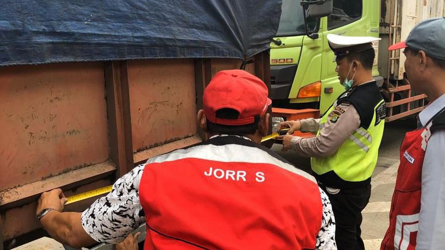 Aksi Keselamatan Dan Penegakan Hukum Di Jalan Tol, Hutama Karya Jaring 200 Lebih Kendaraan ODOL.