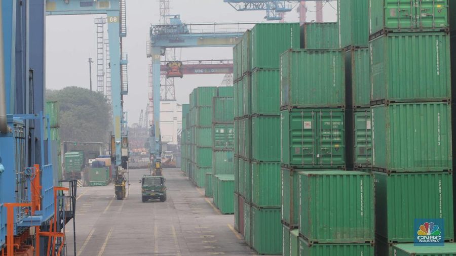 Jelang Rilis BPS Neraca Dagang RIyang Diramal Tekor US$ 152 Juta. (CNBC Indonesia/Muhammad Sabki)