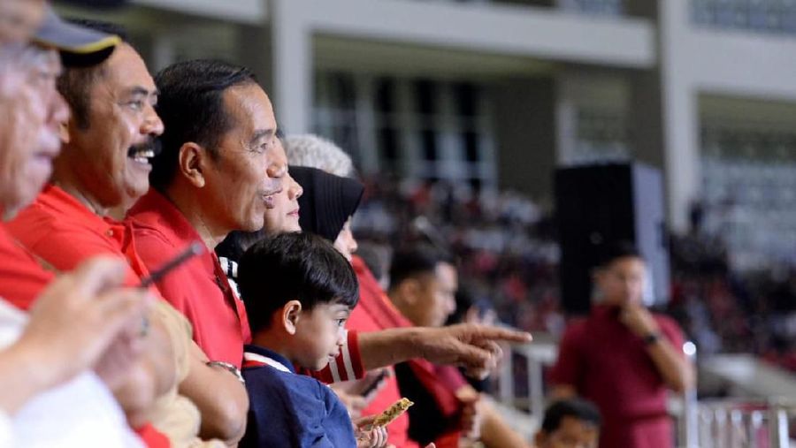 Buat piala dunia, Jokowi resmikan Stadion Manahan Solo, Sabtu (15/2/2020).