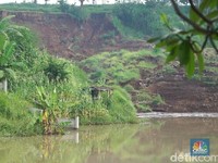 Ada Longsor Dekat Tol Cipularang, Ini Penjelasan Jasa Marga