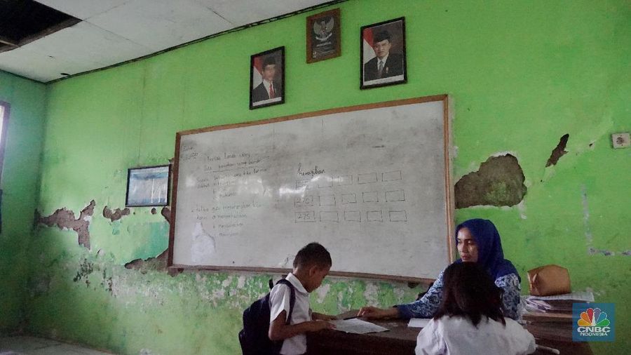 SDN Kamulyaan berada di RT 02/RW 06, Desa Putat Nutug, Kecamatan Ciseeng, Kabupaten Bogor, Jawa Barat.