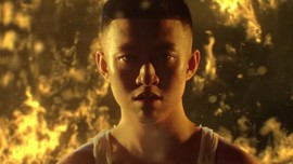 Ada Rich Brian Bikin Head in the Clouds Makin Seru!