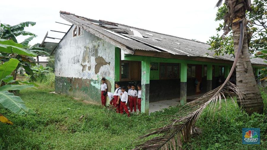 SDN Kamulyaan berada di RT 02/RW 06, Desa Putat Nutug, Kecamatan Ciseeng, Kabupaten Bogor, Jawa Barat.