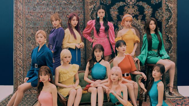 IZ*ONE Comeback dan Cetak Rekor Lewat BLOOM*IZ