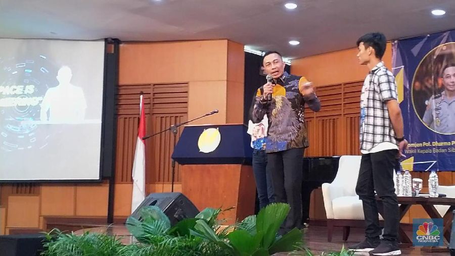 Penyakit berbahaya yang mengintai pengguna internet dan media sosial (medsos).