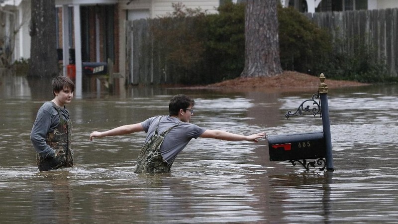 Mississipi, negara bagian Amerika Serikat (AS) terendam banjir karena meluapnya Sungai Pearl.