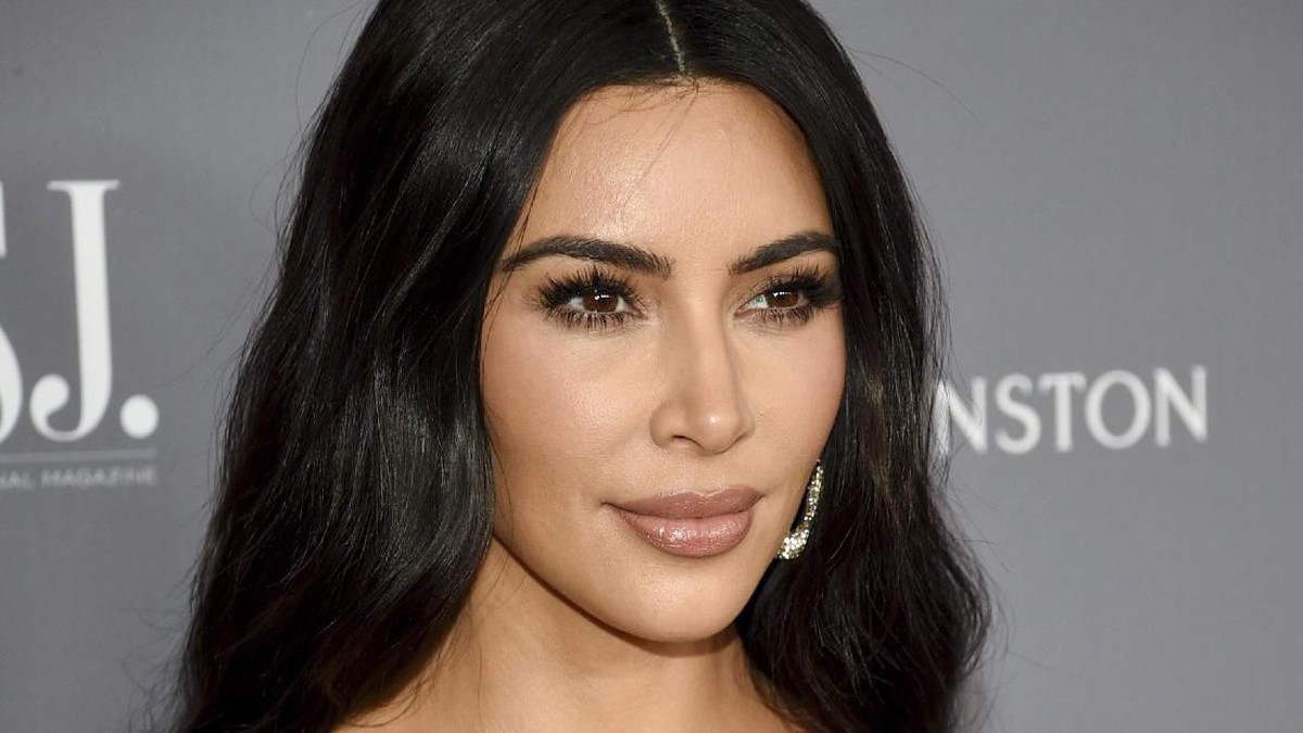 a5a6222c-2a81-43fd-a748-4abb7730f7ce_169 Kim Kardashian menjadi korban perampokan dan bersalah atas kakek tua oleh Paris