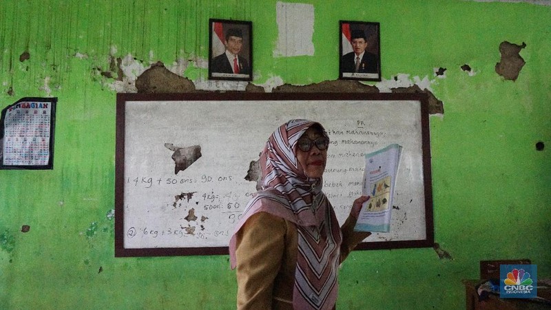 SDN Kamulyaan berada di RT 02/RW 06, Desa Putat Nutug, Kecamatan Ciseeng, Kabupaten Bogor, Jawa Barat.