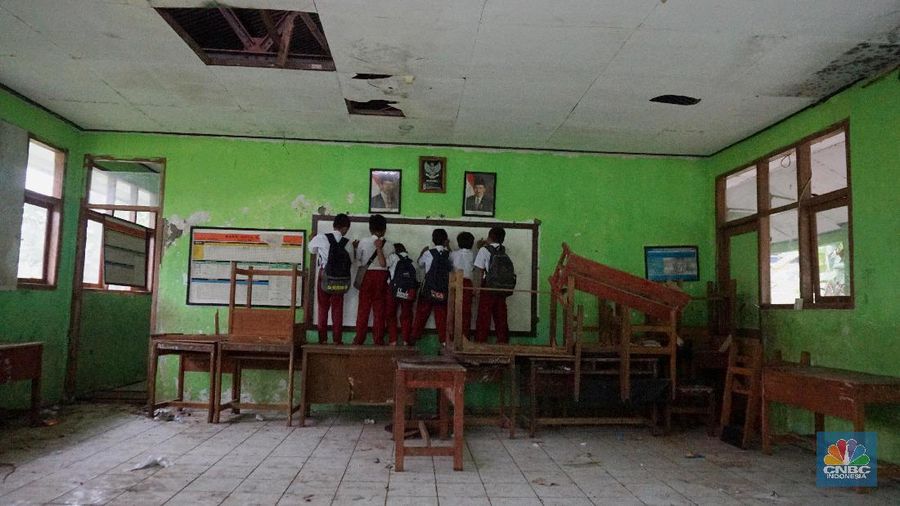SDN Kamulyaan berada di RT 02/RW 06, Desa Putat Nutug, Kecamatan Ciseeng, Kabupaten Bogor, Jawa Barat.