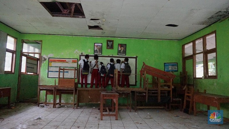 SDN Kamulyaan berada di RT 02/RW 06, Desa Putat Nutug, Kecamatan Ciseeng, Kabupaten Bogor, Jawa Barat.