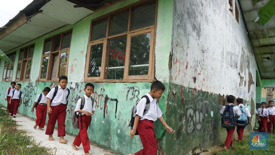 Masih Ada Sekolah Rusak. (CNBC Indonesia/Tri Susilo)