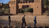 Benteng itu terletak di pedesaan di Maroko bernama Ait-Ben-Haddou, dan ia merupakan salah satu situs warisan dunia yang ditetapkan oleh UNESCO. (Photo by FADEL SENNA / AFP)