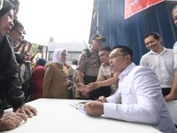 Setahun, Ridwan Kamil Bikin 1302 Desa di Jabar Naik Status!