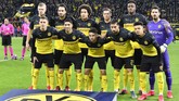 Starting XI Borussia Dortmund saat menjamu PSG pada leg pertama 16 besar Liga Champions di Stadion Signal Iduna Park, Selasa (18/2) malam waktu setempat. (AP Photo/Martin Meissner)