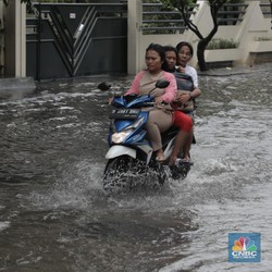 Senin Pagi Jakarta Hujan, Begini Prakiraan Cuaca Hingga Malam