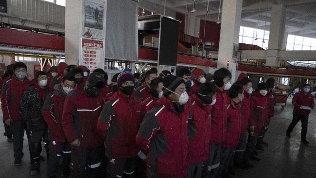 Geger PNS Baku Hantam dengan Karyawan Ecommerce, Puluhan Dipecat