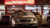 Dua penembakan terjadi di bar shisha di kota Frankfurt, Jerman pada Rabu (19/2) malam. (AP Photo/Michael Probst)