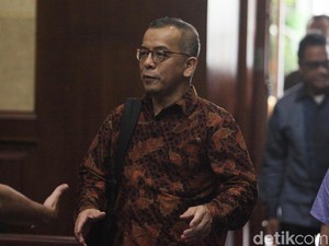 Pleidoi Belum Siap, Sidang Emirsyah Satar Ditunda Rabu 17 Juli