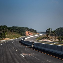 Astra Jajaki Akuisisi 2 Ruas Tol Milik Waskita Karya