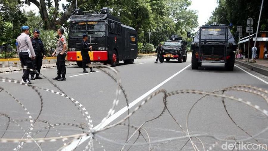 Aksi 212 dilakukan oleh Persaudaraan Alumni (PA) 212 dengan tema 'Berantas Mega Korupsi Selamatkan NKRI'.