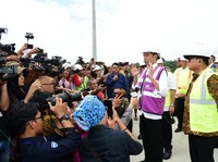 Saat Jokowi, Tony Blair, dan Bos Softbank Duduk Bersama