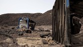 Kendati demikian, hal itu tidak membuat para imigran kapok. Tak sedikit imigran yang kembali melakukan perjalanan panjang berisiko untuk memperbaiki nasib. (AP Photo/Nariman El-Mofty)