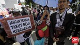 Staf Khusus Presiden Bidang Hukum Dini Shanti Purwono menyatakan, tak mempermasalahkan aksi demo 212 yang kembali digelar di Monas selama bersubstansi. (CNN Indonesia/ Adhi Wicaksono)